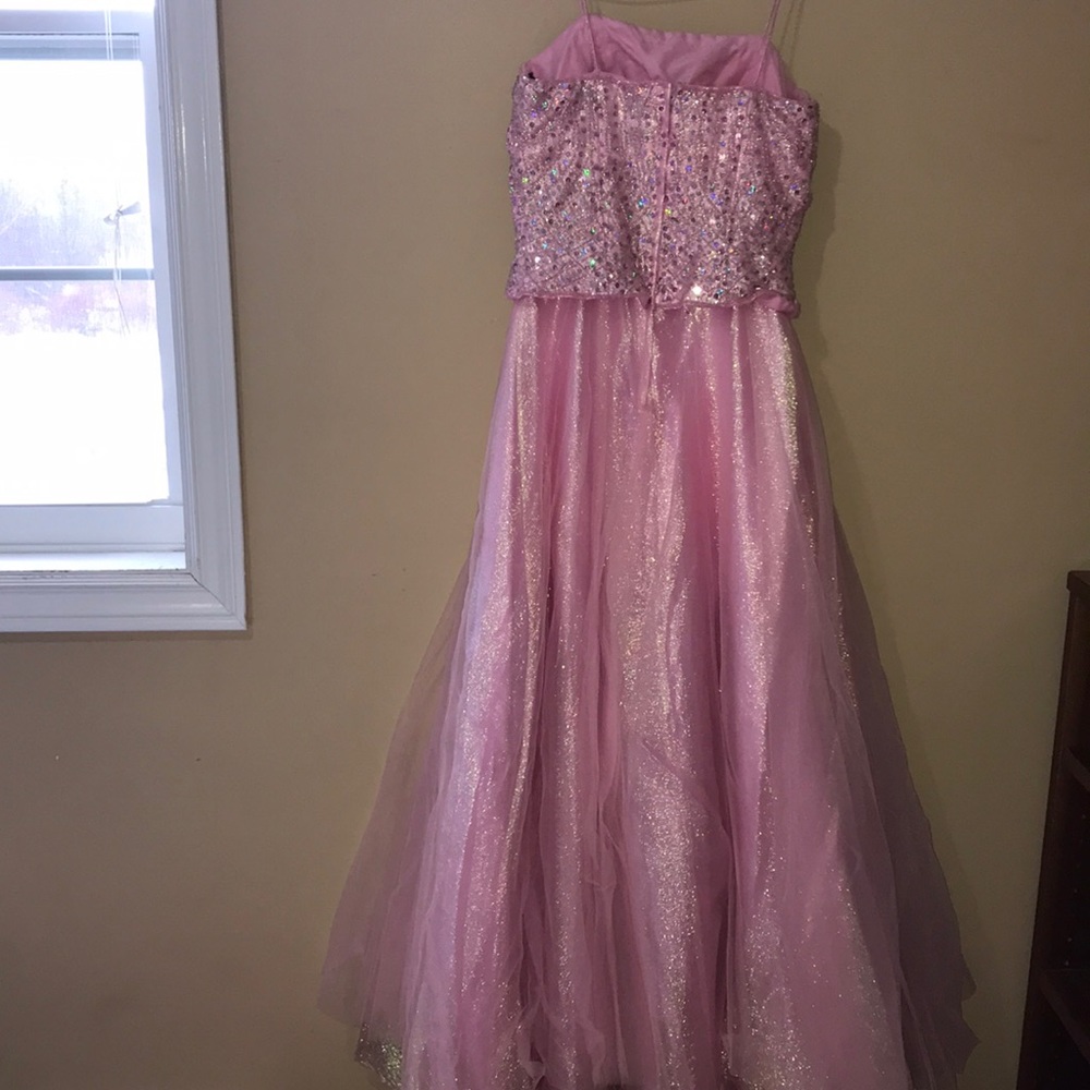 Dress - Picture 4 of 5